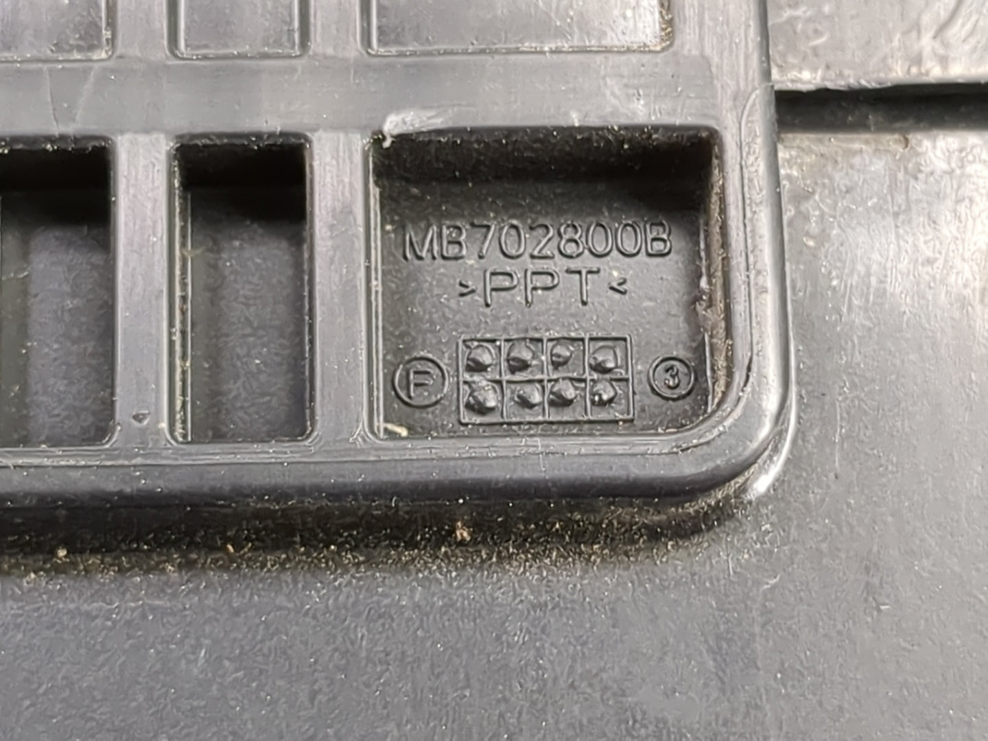 2010-2014 Subaru Legacy Fusebox Fuse Box Panel Relay Module P/N:MB702800B Fits Fits 2010 2011 2012 2013 2014 OEM Used Auto P