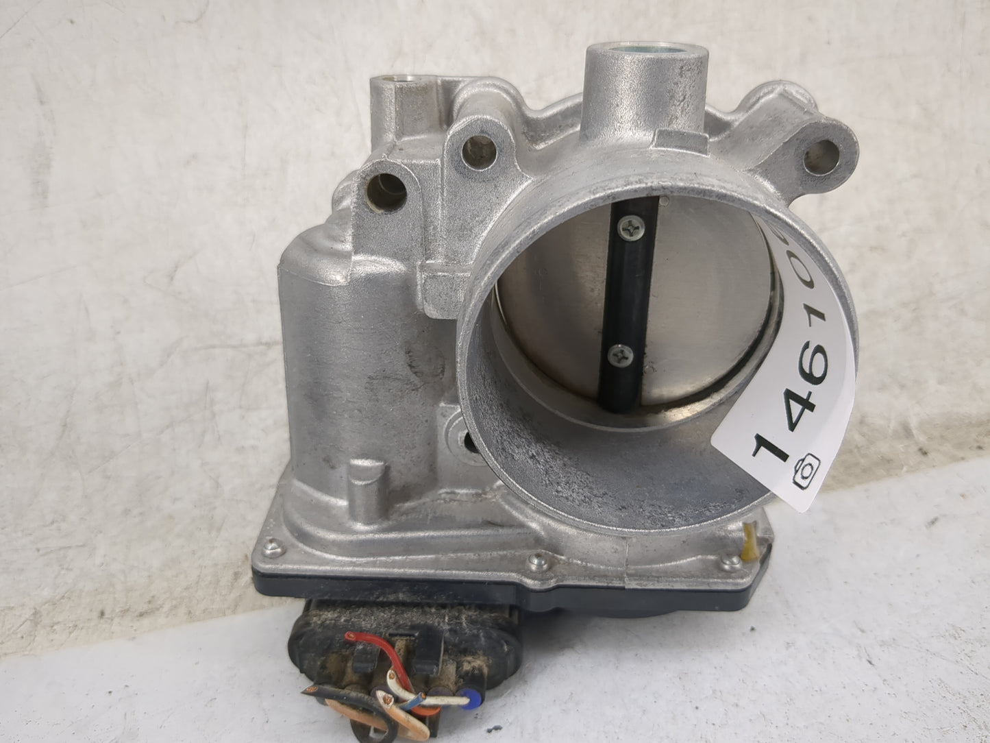 2010-2012 Subaru Legacy Throttle Body P/N:16112AA350 2N21-1251 Fits Fits 2010 2011 2012 OEM Used Auto Parts - Oemusedautopar