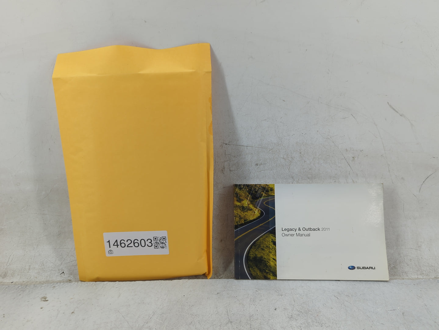 2011 Subaru Legacy Owners Manual Book Guide P/N:A2470BE-C MSA5M1104A OEM Used Auto Parts - Oemusedautoparts1.com