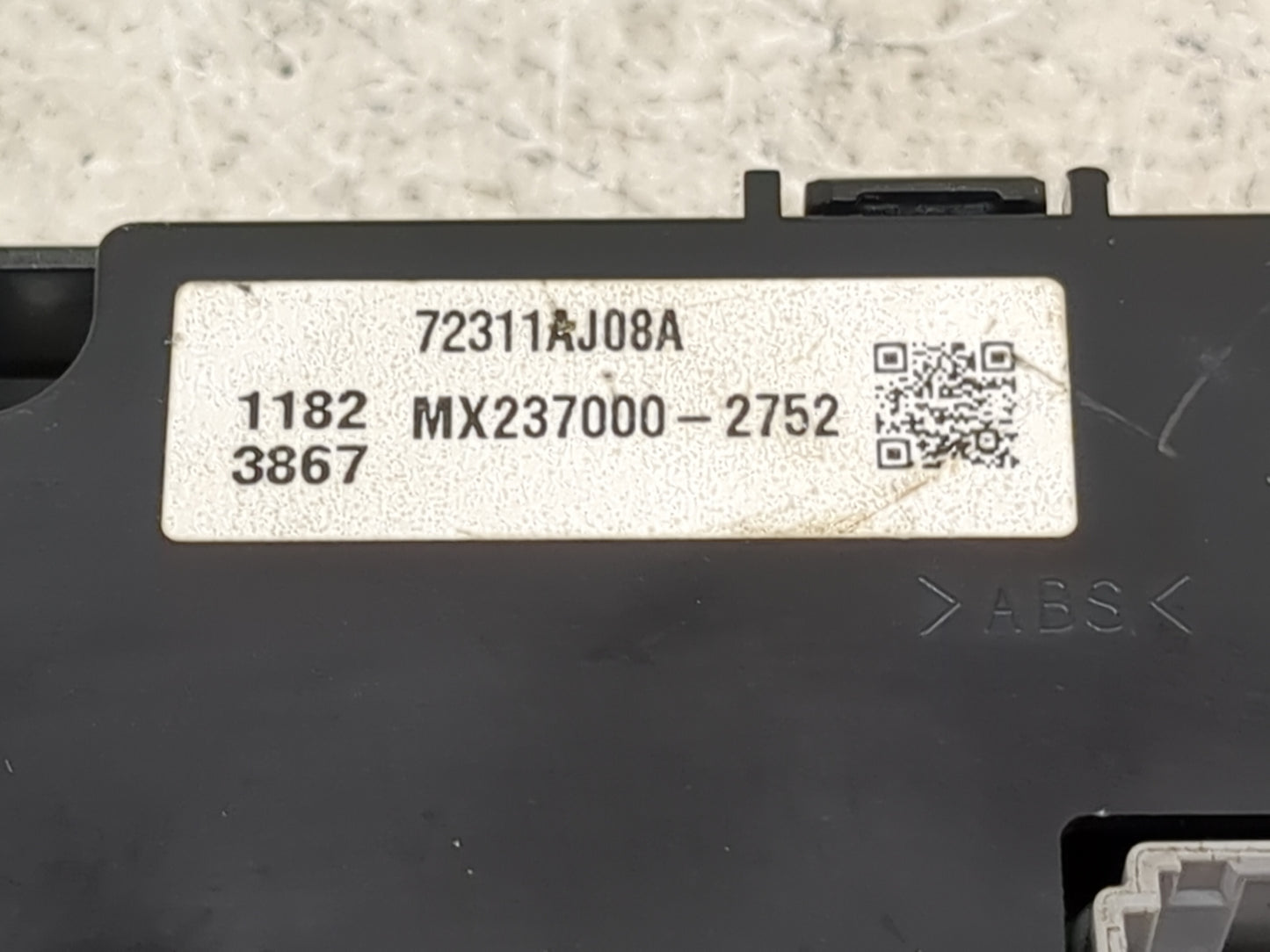 2010-2014 Subaru Legacy Climate Control Module Temperature AC/Heater Replacement P/N:72311AJ08A Fits Fits 2010 2011 2012 201