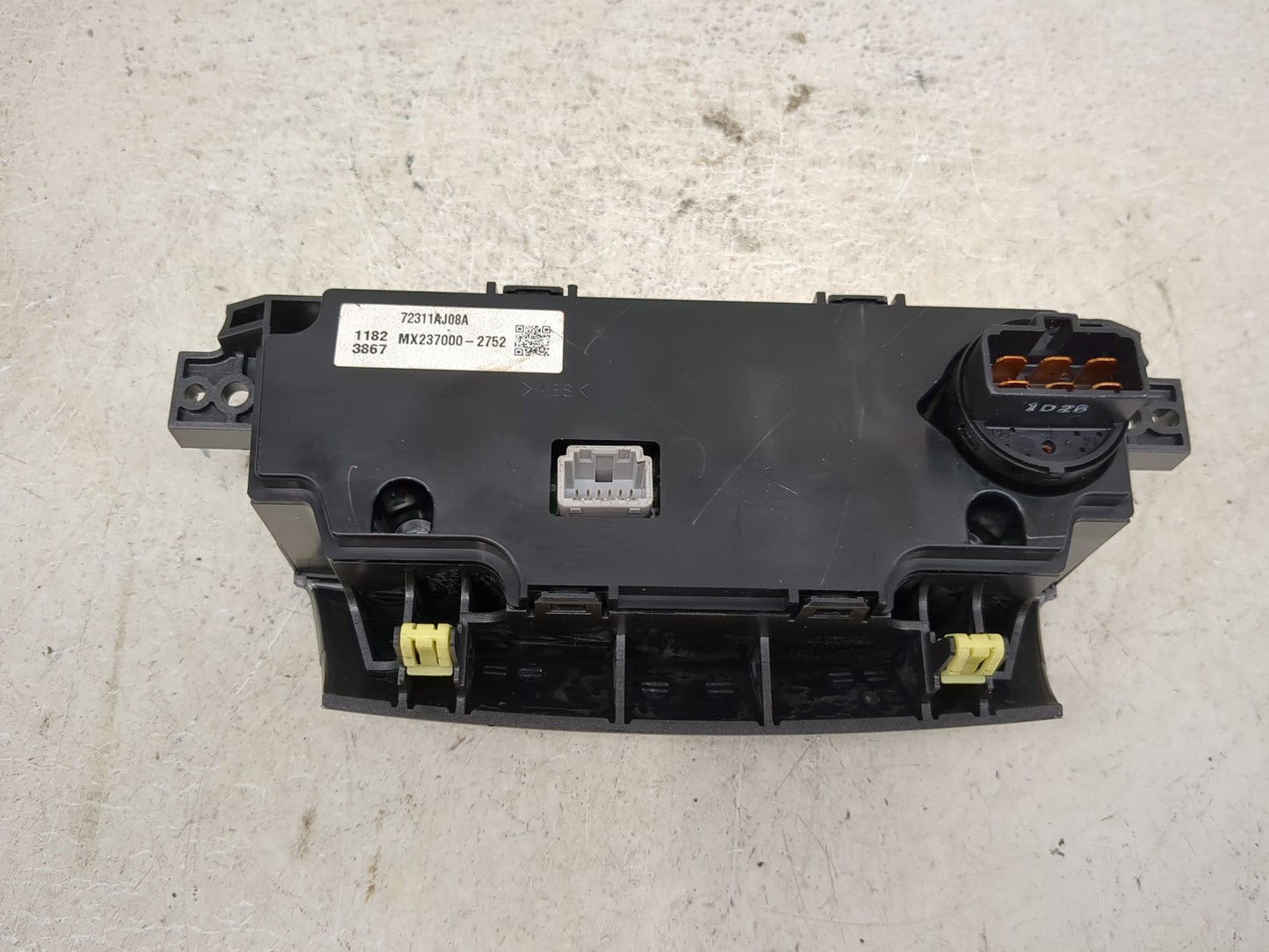 2010-2014 Subaru Legacy Climate Control Module Temperature AC/Heater Replacement P/N:72311AJ08A Fits Fits 2010 2011 2012 201