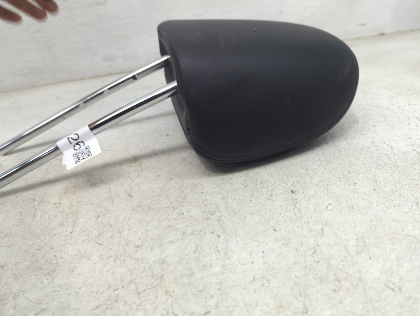 2011-2011 Subaru Legacy Headrest Head Rest Front Driver Seat Black - Oemusedautoparts1.com