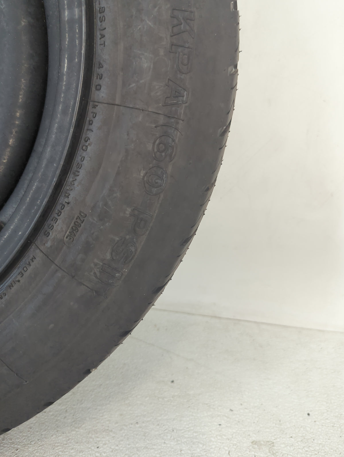2010-2014 Subaru Legacy Spare Donut Tire Wheel Rim Oem 1498525 - Oemusedautoparts1.com