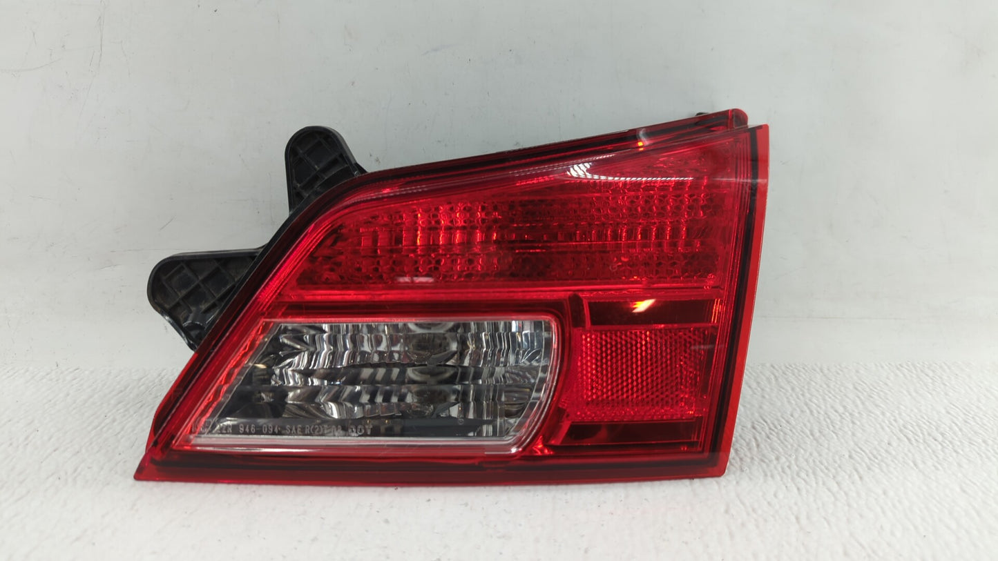 2010-2013 Subaru Legacy Tail Light Assembly Passenger Right OEM Fits Fits 2010 2011 2012 2013 OEM Used Auto Parts - Oemuseda