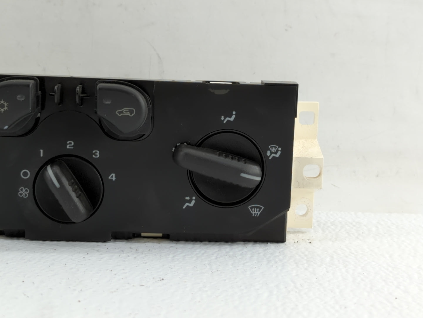 2010-2014 Subaru Legacy Climate Control Module Temperature AC/Heater Replacement P/N:152385155264 Fits OEM Used Auto Parts -