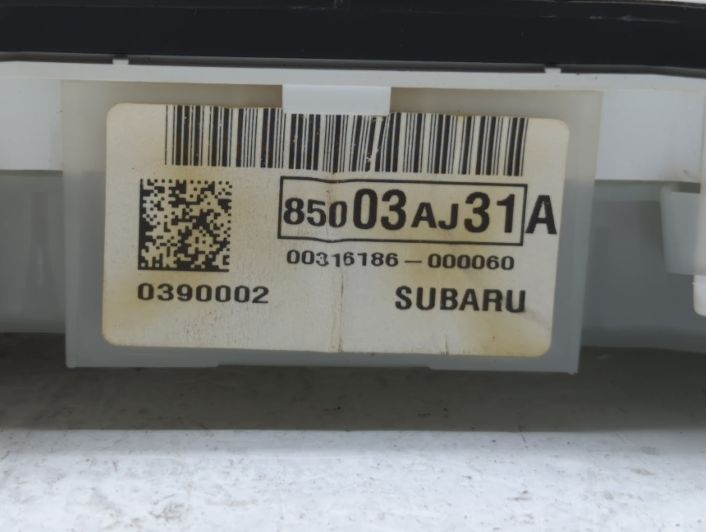 2011 Subaru Legacy Instrument Cluster Speedometer Gauges P/N:85003AJ31A Fits OEM Used Auto Parts - Oemusedautoparts1.com