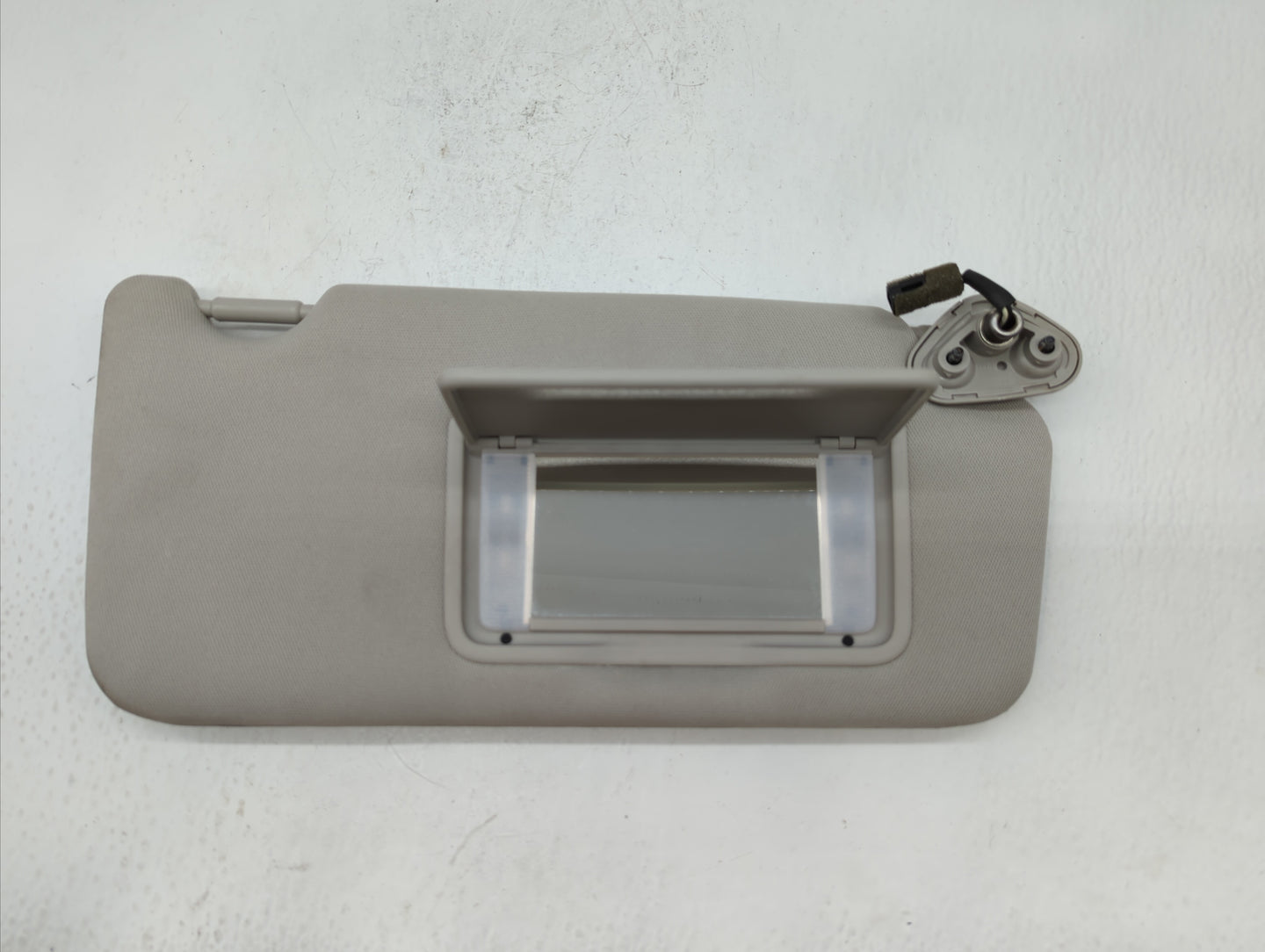 2010-2014 Subaru Legacy Sun Visor Shade Replacement Passenger Right Mirror Fits Fits 2010 2011 2012 2013 2014 OEM Used Auto 
