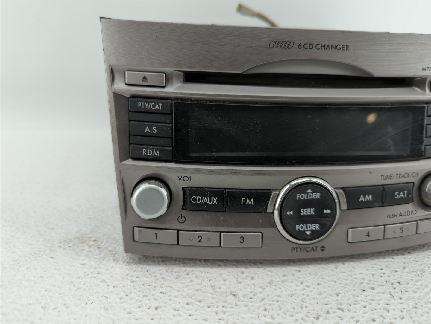 2010-2012 Subaru Legacy Am Fm Cd Player Radio Receiver - Oemusedautoparts1.com