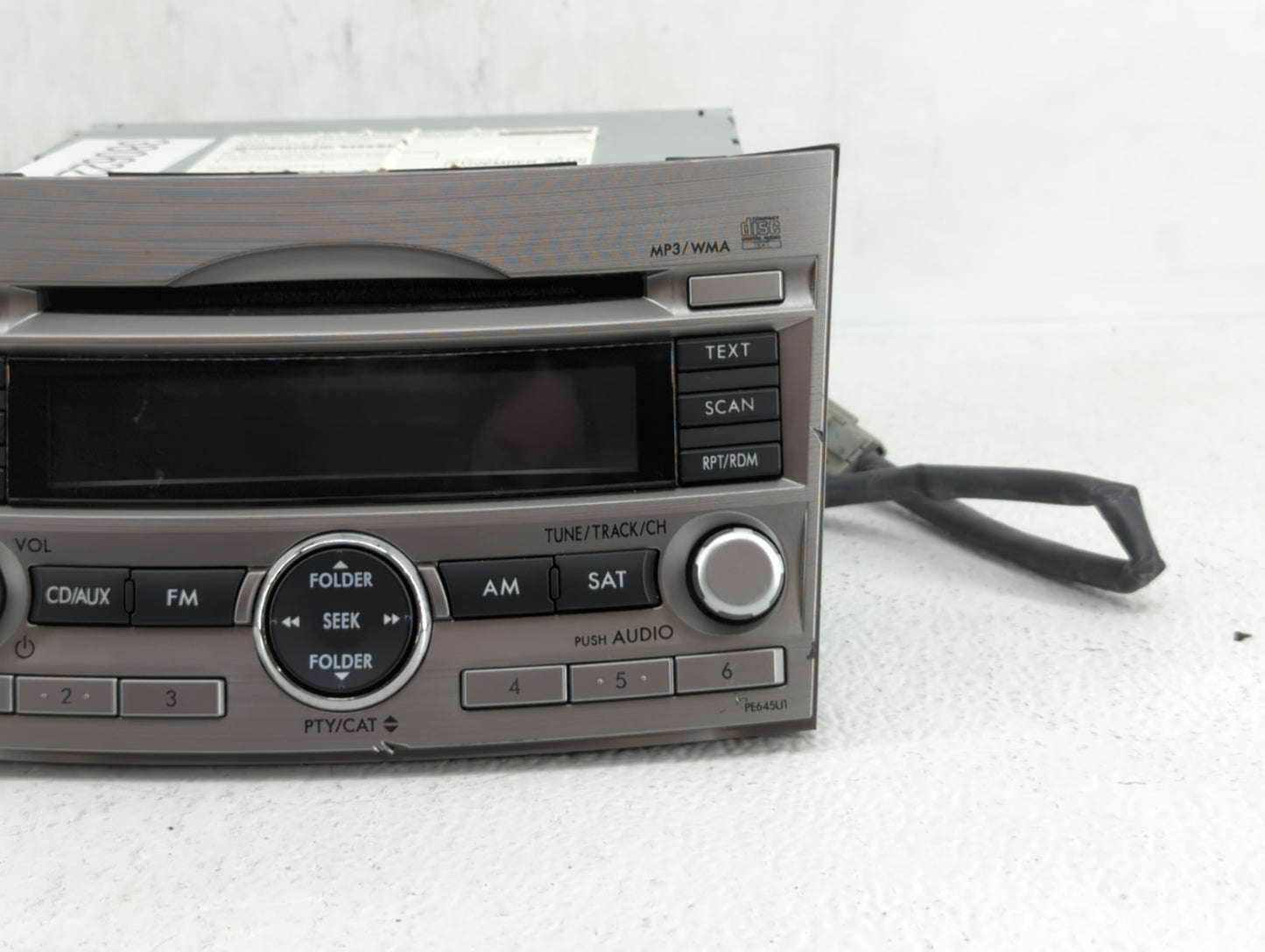 2010-2012 Subaru Legacy Am Fm Cd Player Radio Receiver - Oemusedautoparts1.com