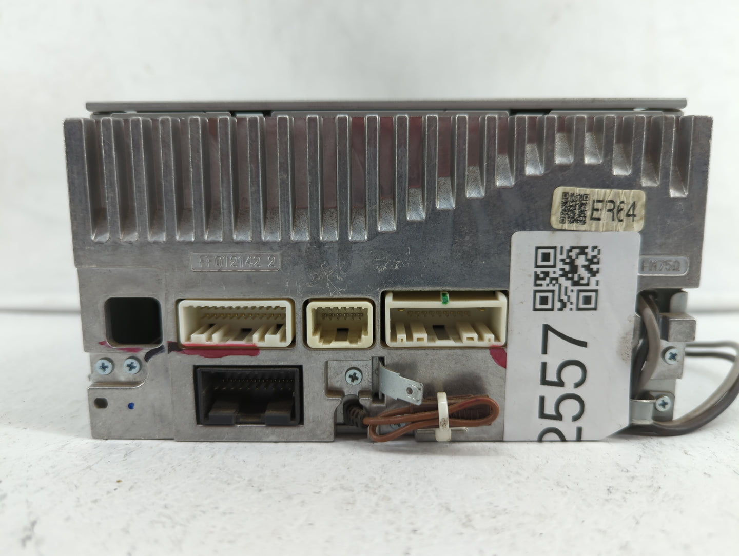2010-2012 Subaru Legacy Am Fm Cd Player Radio Receiver - Oemusedautoparts1.com