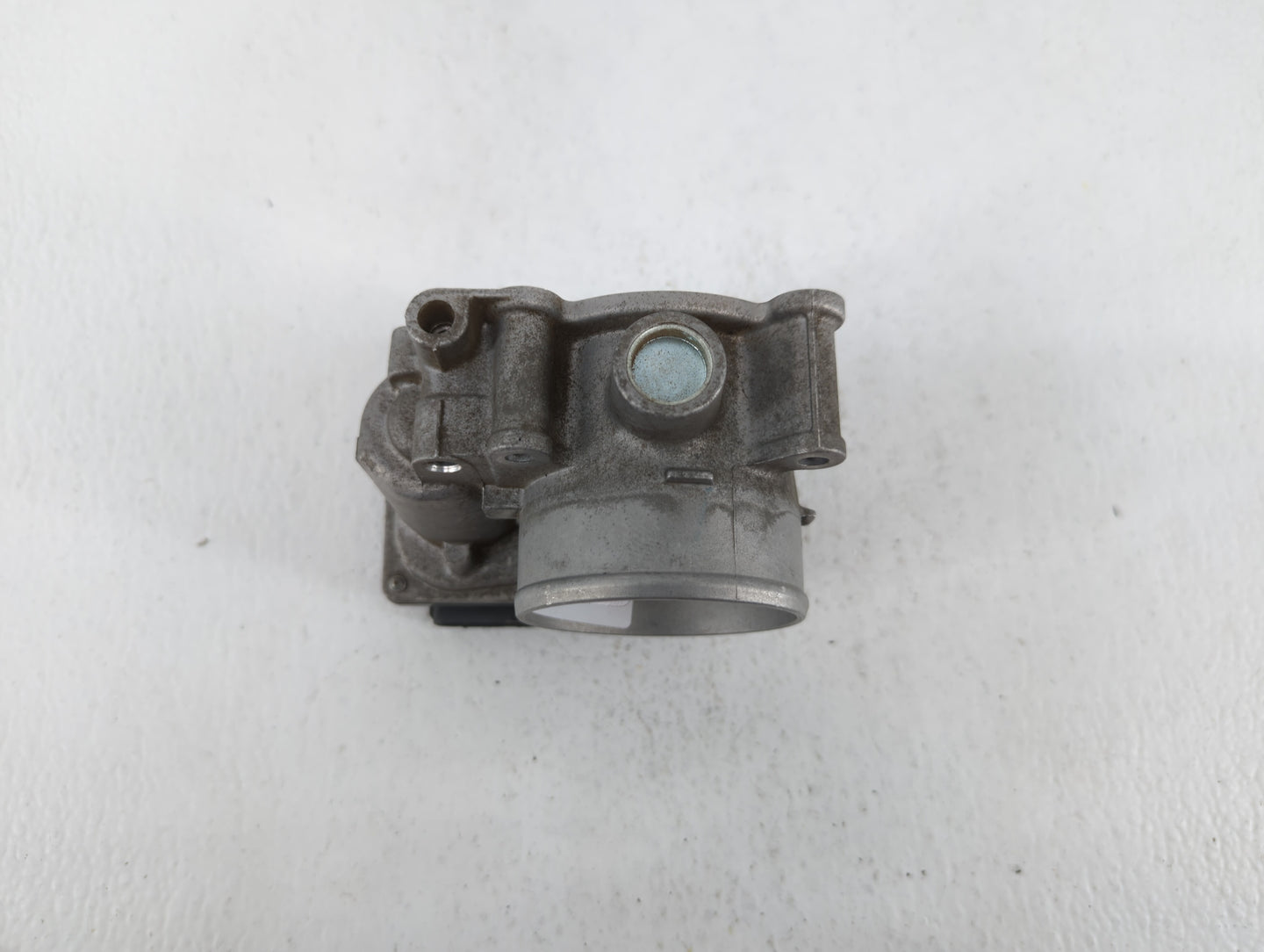 2010-2012 Subaru Legacy Throttle Body P/N:16112AA350 Fits Fits 2010 2011 2012 OEM Used Auto Parts - Oemusedautoparts1.com