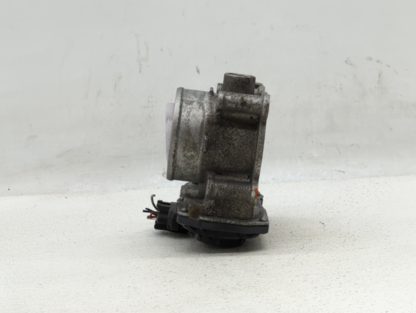 2010-2012 Subaru Legacy Throttle Body P/N:16112AA350 Fits Fits 2010 2011 2012 OEM Used Auto Parts - Oemusedautoparts1.com