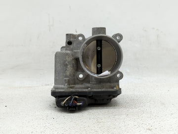 2010-2012 Subaru Legacy Throttle Body P/N:6112AA550 4N011291, 142003N21 Fits Fits 2010 2011 2012 OEM Used Auto Parts - Oemus