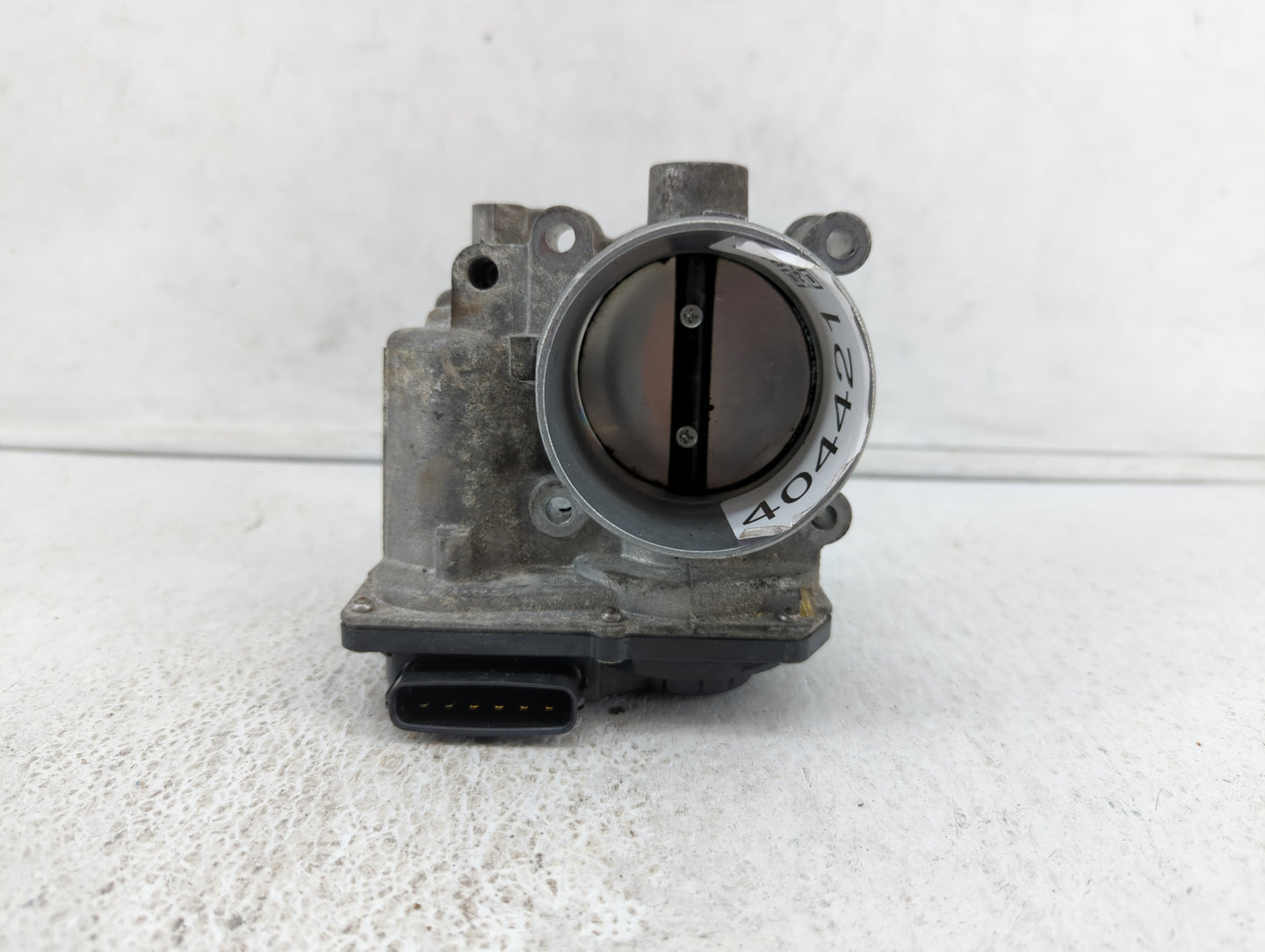 2010-2012 Subaru Legacy Throttle Body P/N:16112AA350 Fits Fits 2010 2011 2012 OEM Used Auto Parts - Oemusedautoparts1.com