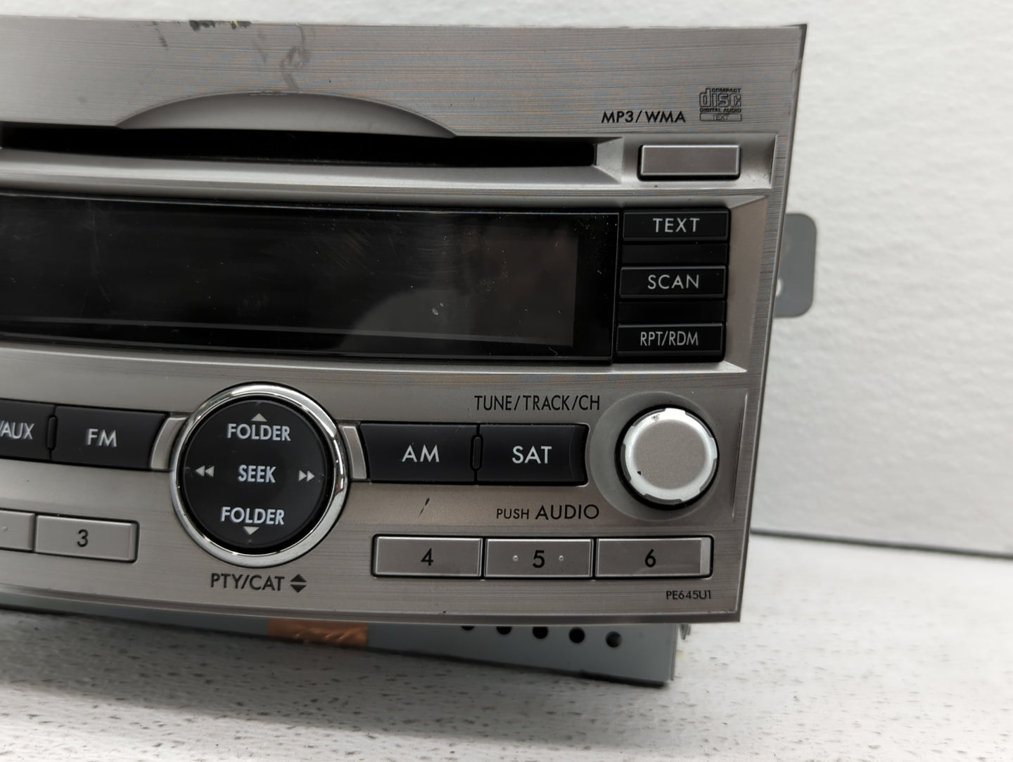 2010-2012 Subaru Legacy Am Fm Cd Player Radio Receiver - Oemusedautoparts1.com