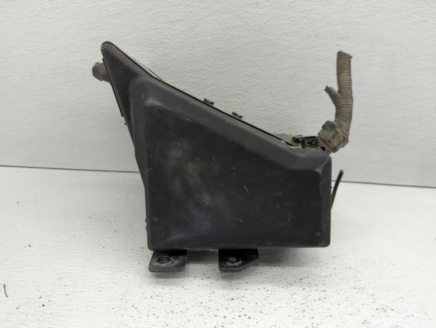 2010-2014 Subaru Legacy Fusebox Fuse Box Panel Relay Module P/N:MB502000B MB102800B, MB102801B Fits Fits 2010 2011 2012 2013