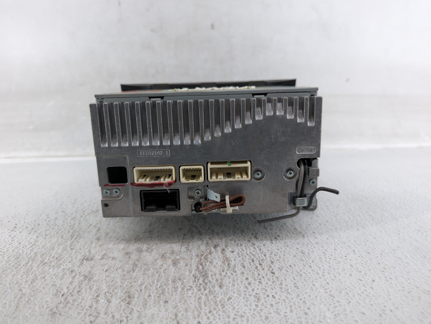 2010-2012 Subaru Legacy Am Fm Cd Player Radio Receiver - Oemusedautoparts1.com