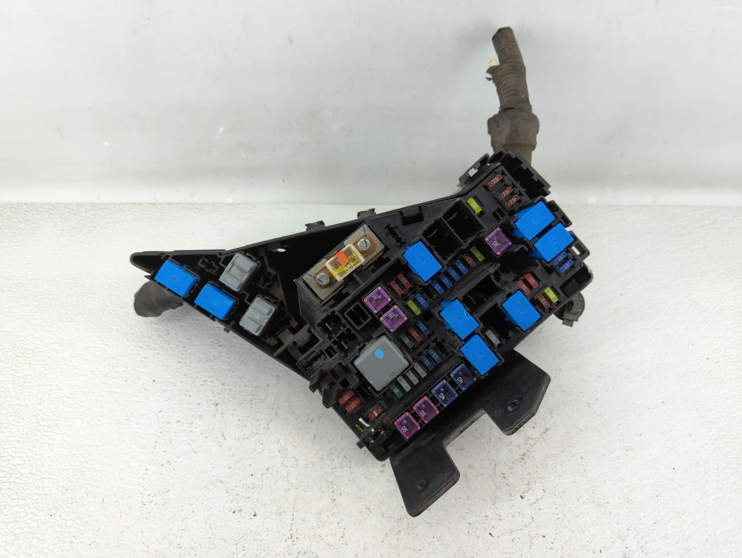 2010-2014 Subaru Legacy Fusebox Fuse Box Panel Relay Module Fits Fits 2010 2011 2012 2013 2014 OEM Used Auto Parts - Oemused