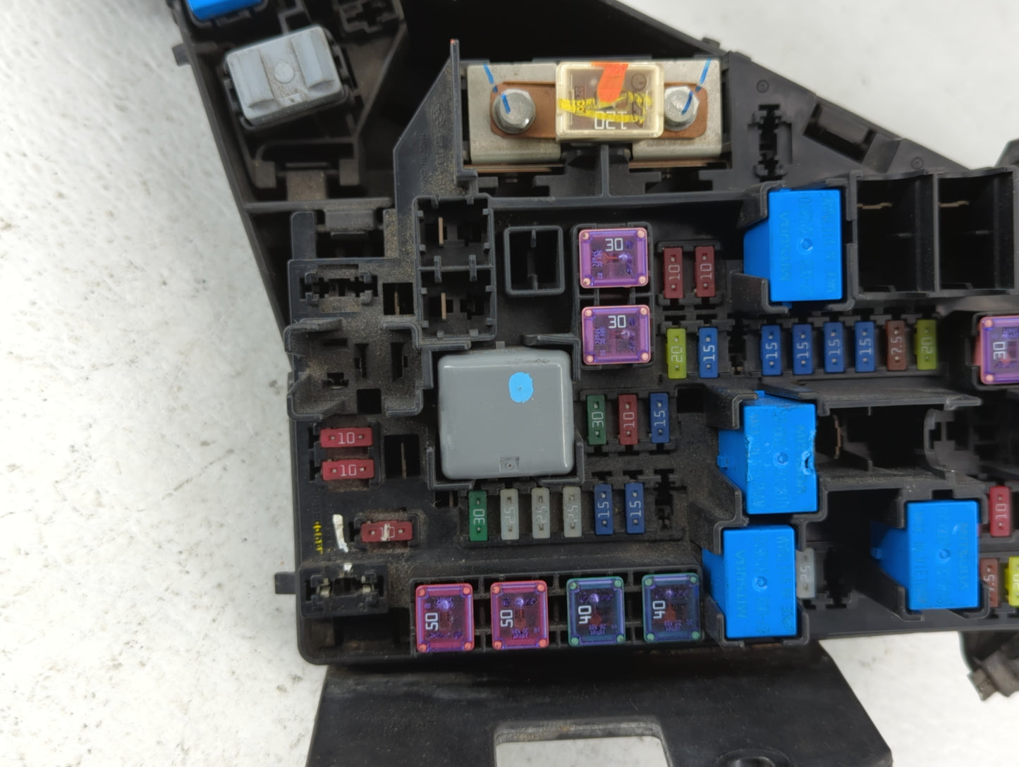2010-2014 Subaru Legacy Fusebox Fuse Box Panel Relay Module Fits Fits 2010 2011 2012 2013 2014 OEM Used Auto Parts - Oemused