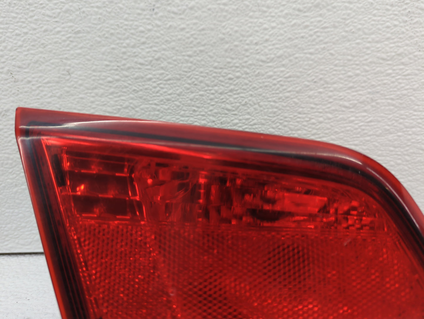 2010-2014 Subaru Legacy Tail Light Assembly Driver Left OEM P/N:2PA 946 099 Fits Fits 2010 2011 2012 2013 2014 OEM Used Auto