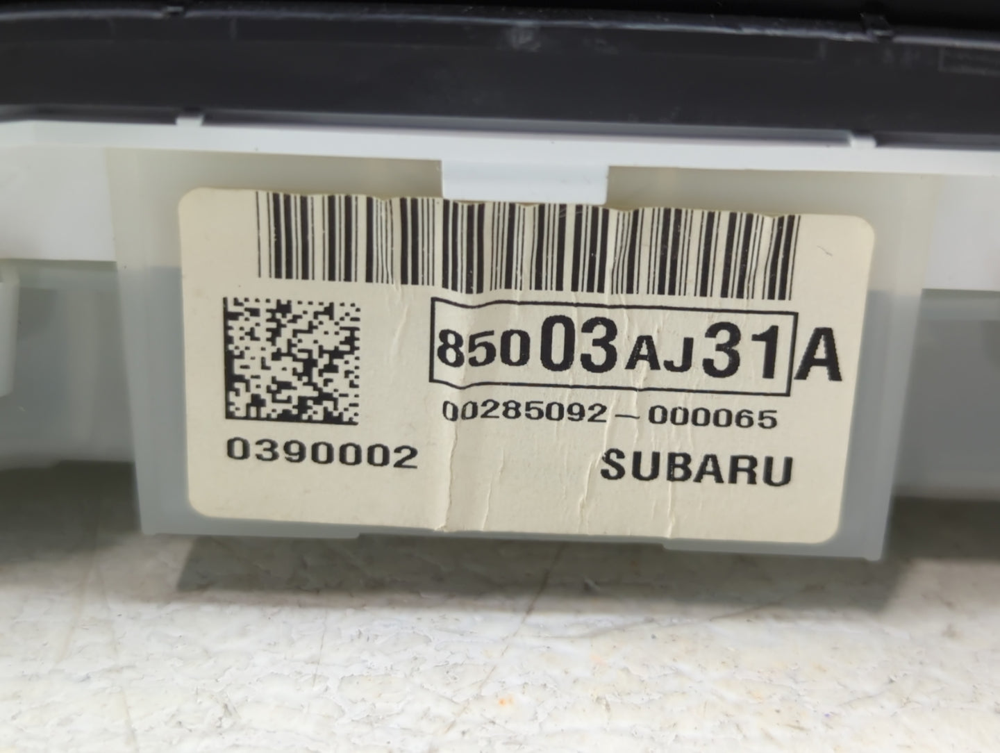 2011 Subaru Legacy Instrument Cluster Speedometer Gauges P/N:85003AJ31A Fits OEM Used Auto Parts - Oemusedautoparts1.com