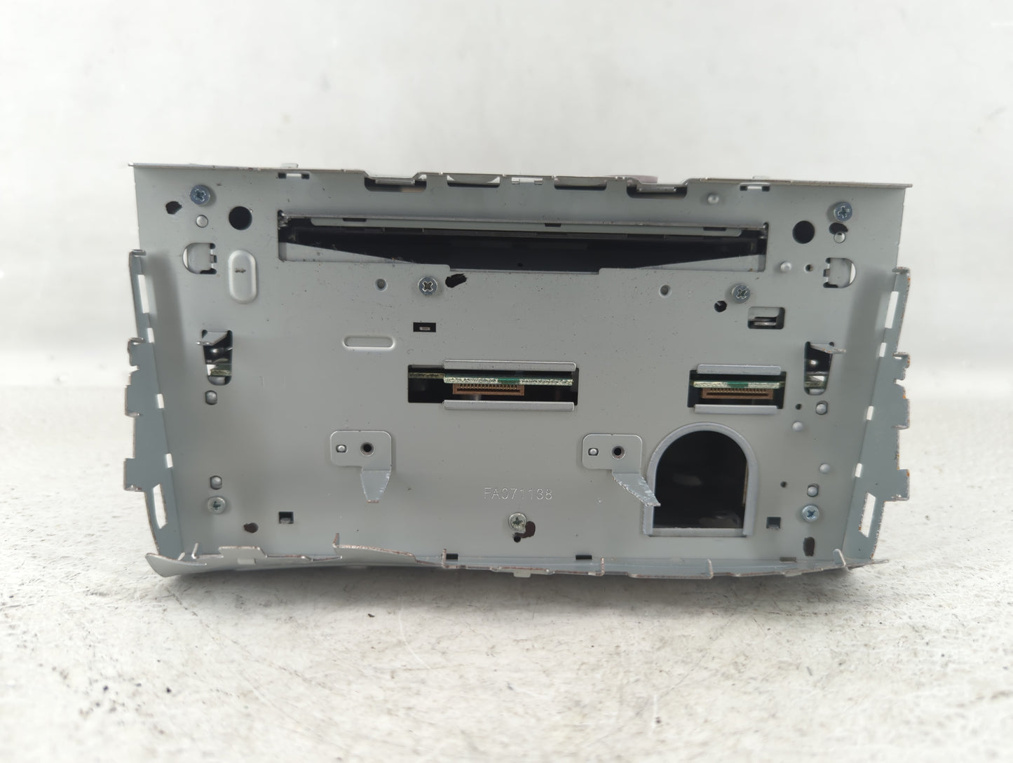 2010-2012 Subaru Legacy Am Fm Cd Player Radio Receiver - Oemusedautoparts1.com