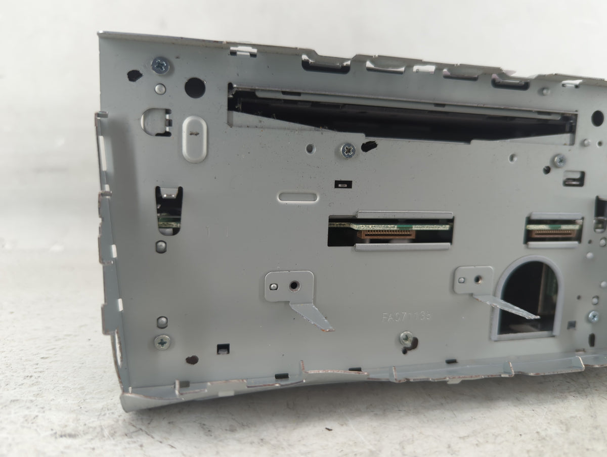 2010-2012 Subaru Legacy Am Fm Cd Player Radio Receiver 573003 - Oemusedautoparts1.com