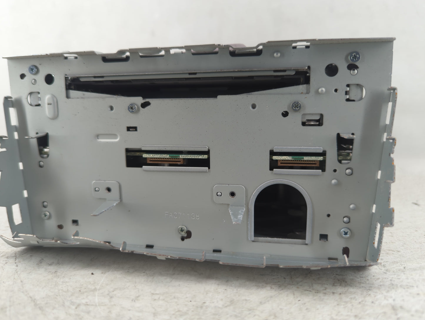 2010-2012 Subaru Legacy Am Fm Cd Player Radio Receiver - Oemusedautoparts1.com