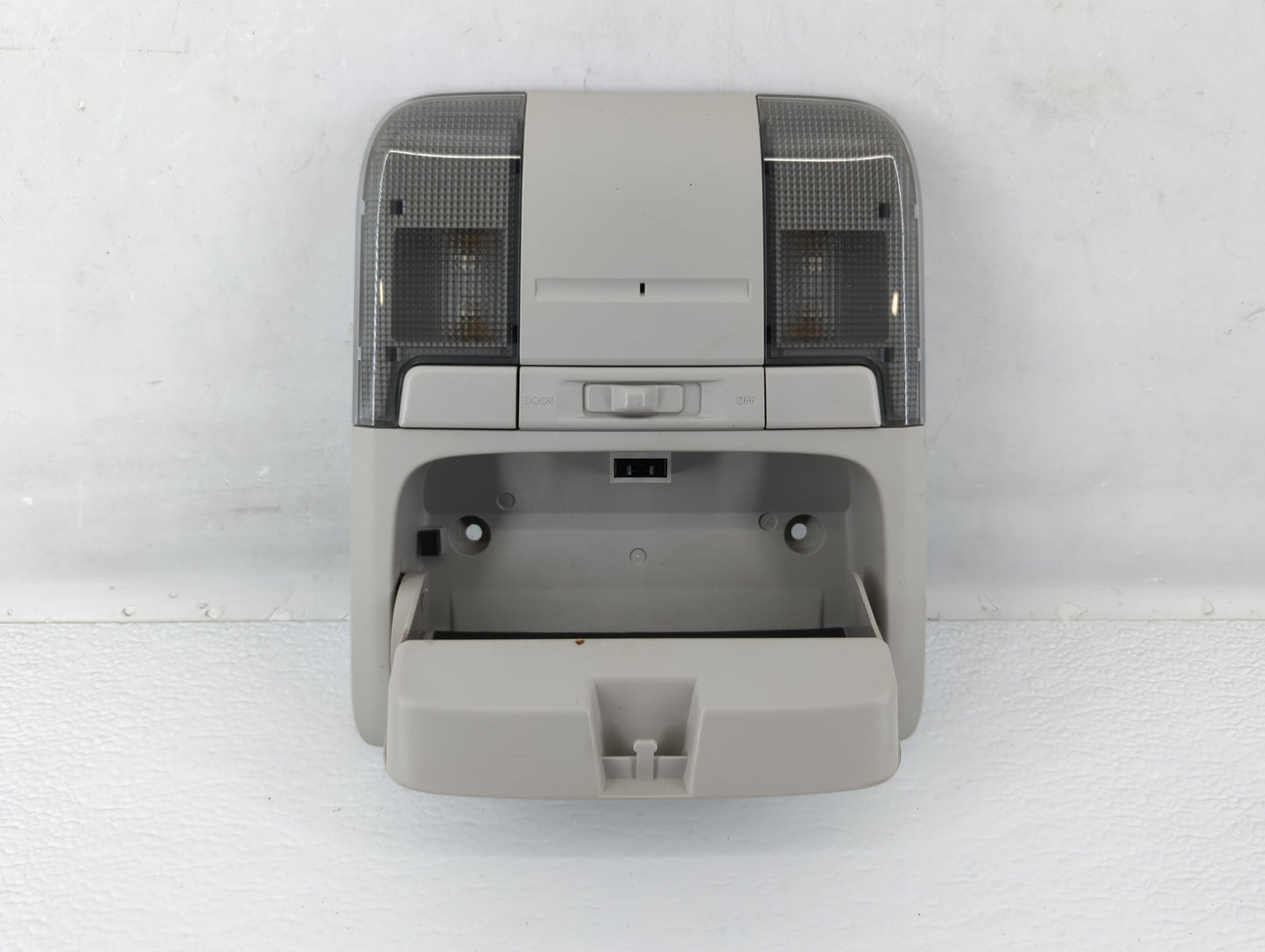 2010-2012 Subaru Legacy Overhead Roof Console 574171 - Oemusedautoparts1.com