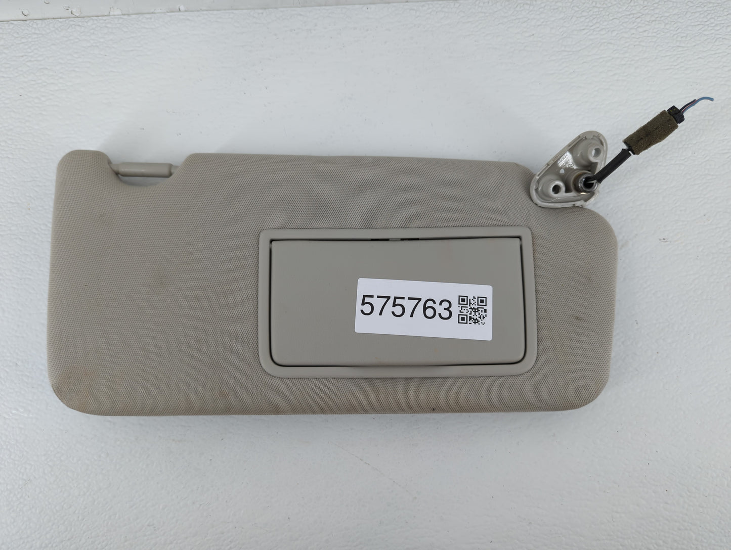 2010-2014 Subaru Legacy Sun Visor Shade Replacement Passenger Right Mirror Fits Fits 2010 2011 2012 2013 2014 OEM Used Auto 