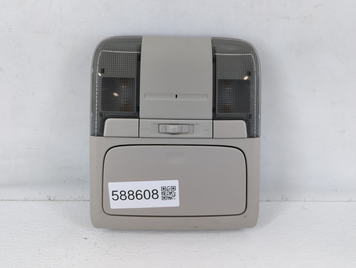 2010-2012 Subaru Legacy Overhead Roof Console 588608 - Oemusedautoparts1.com