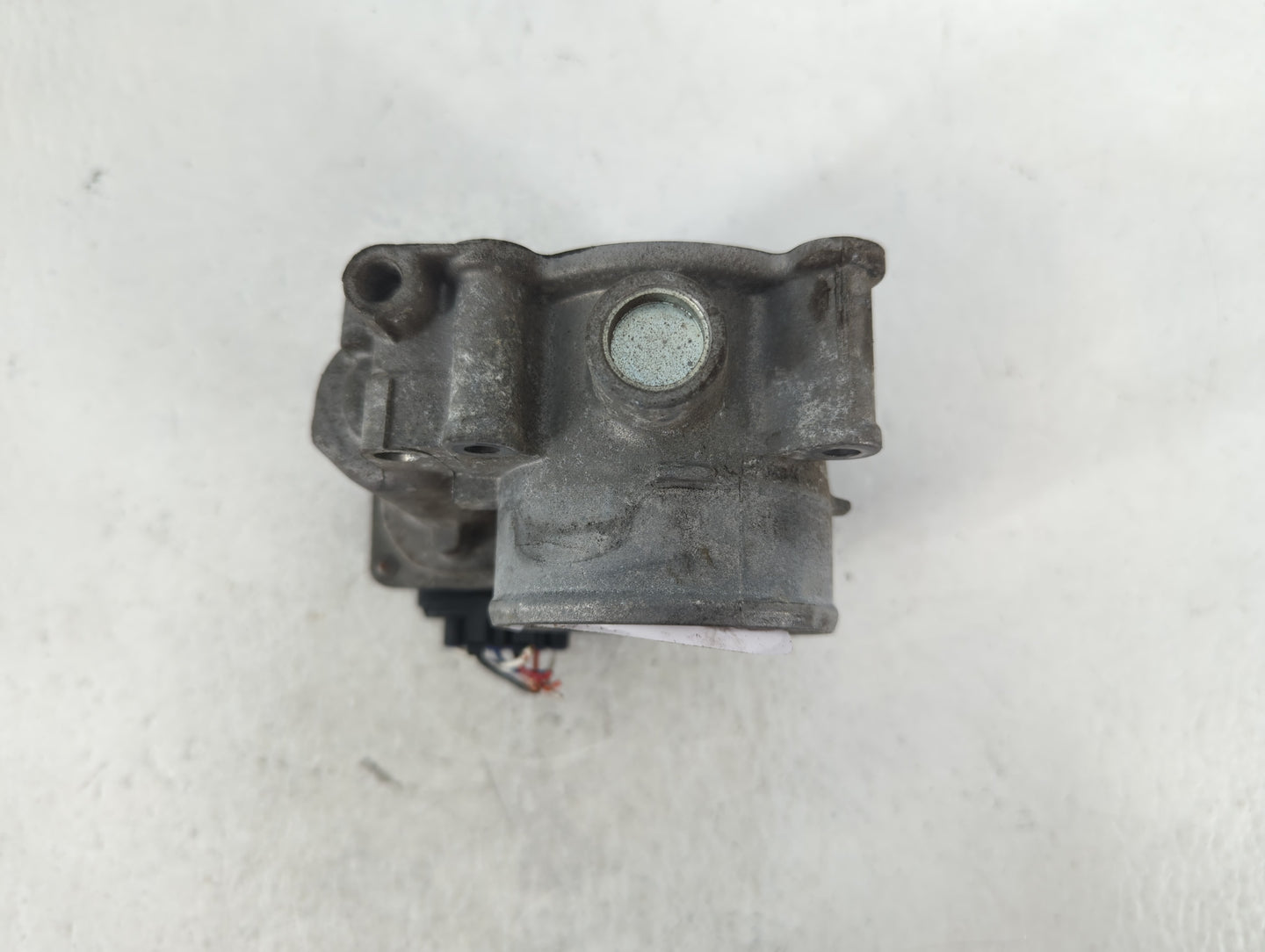 2010-2012 Subaru Legacy Throttle Body P/N:6N22 1291 16112AA350 Fits Fits 2010 2011 2012 OEM Used Auto Parts - Oemusedautopar