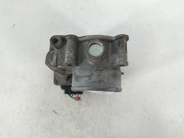 2010-2012 Subaru Legacy Throttle Body P/N:6N22 1291 16112AA350 Fits Fits 2010 2011 2012 OEM Used Auto Parts