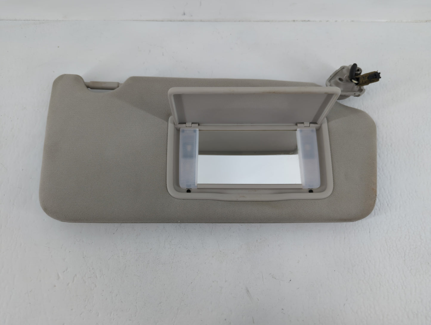2010-2014 Subaru Legacy Sun Visor Shade Replacement Passenger Right Mirror Fits Fits 2010 2011 2012 2013 2014 OEM Used Auto 