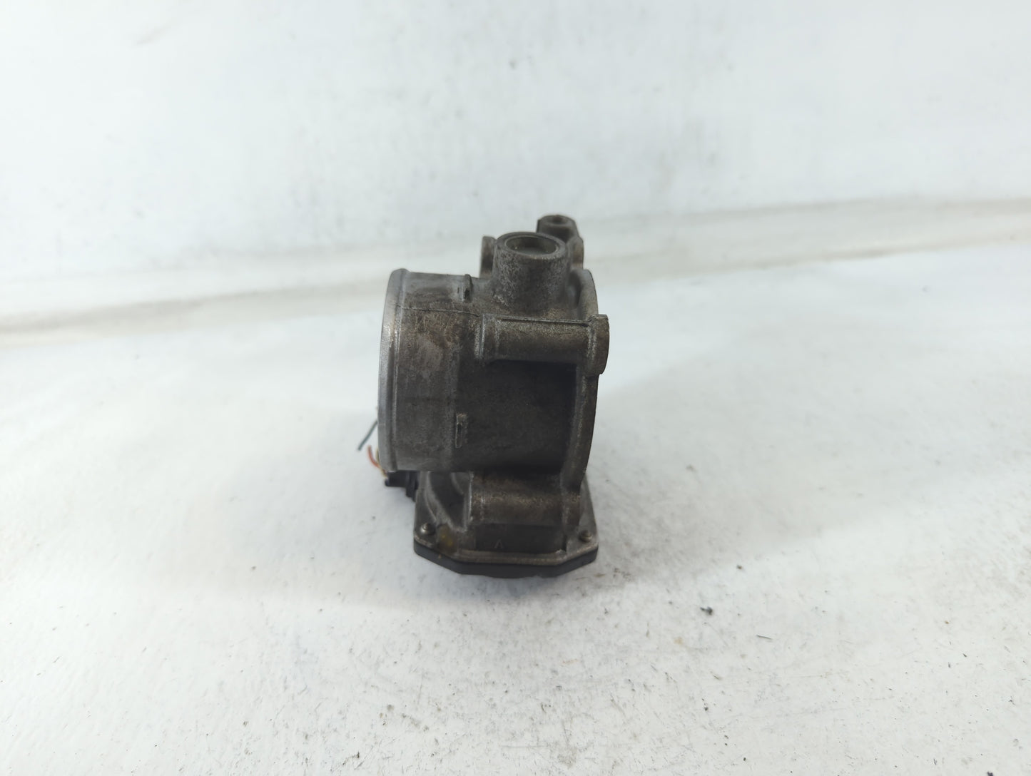 2010-2012 Subaru Legacy Throttle Body P/N:4M02 1290 16112AA350 Fits Fits 2010 2011 2012 OEM Used Auto Parts - Oemusedautopar