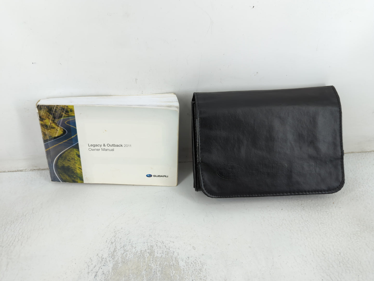 2011 Subaru Legacy Owners Manual Book Guide P/N:A2470BE-A MSA5M1104A OEM Used Auto Parts - Oemusedautoparts1.com
