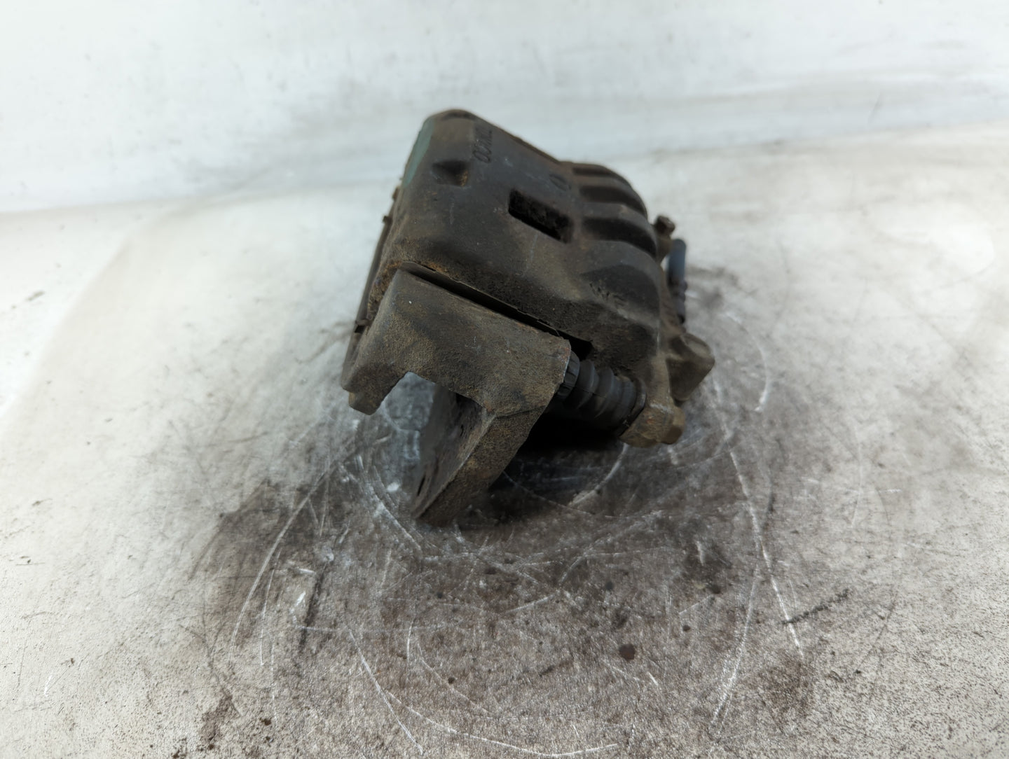 2003-2012 Subaru Legacy Front Driver Left Brake Caliper - Oemusedautoparts1.com
