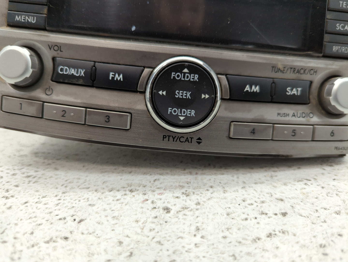 2010-2012 Subaru Legacy Am Fm Cd Player Radio Receiver - Oemusedautoparts1.com