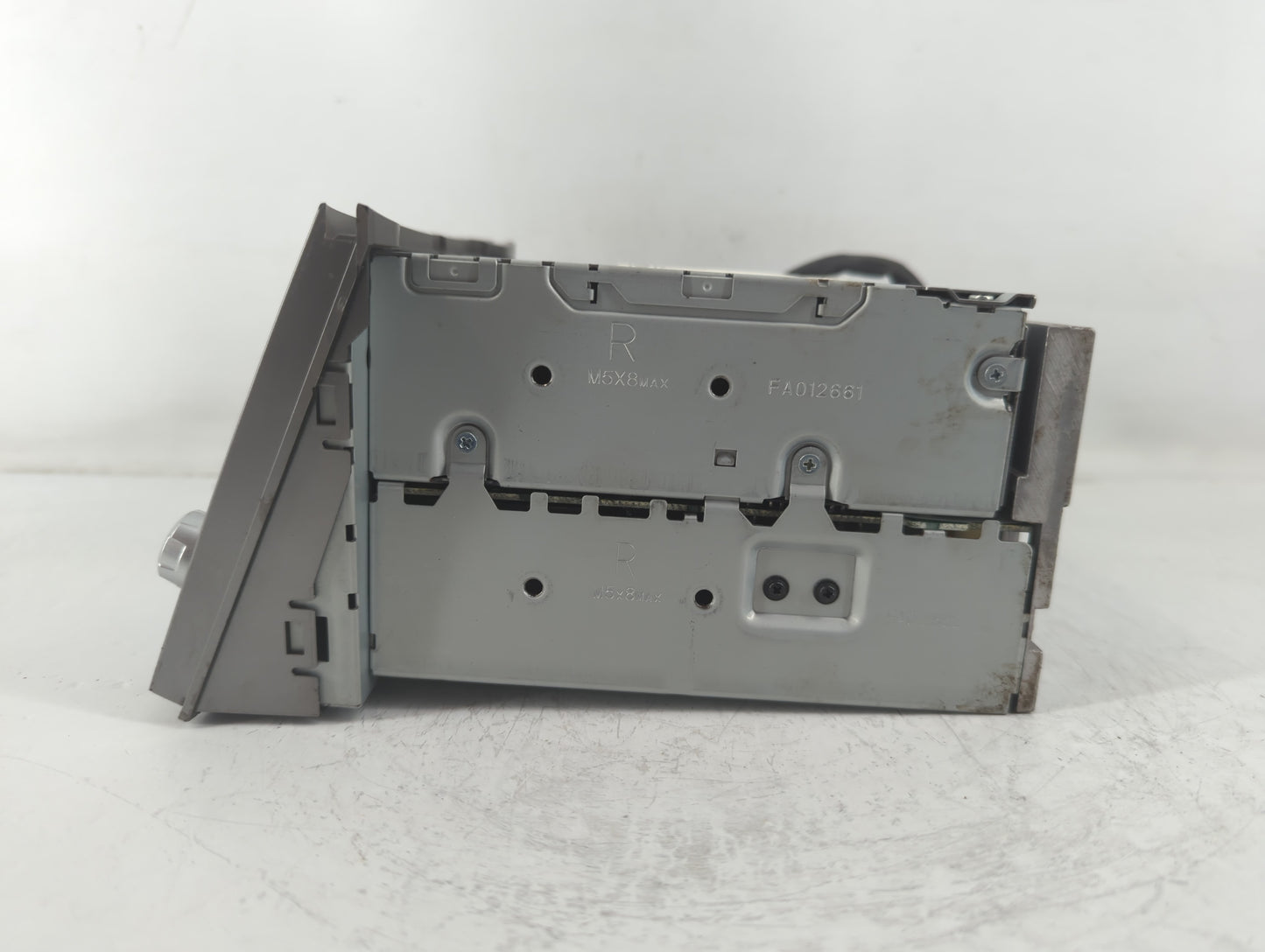 2010-2012 Subaru Legacy Am Fm Cd Player Radio Receiver - Oemusedautoparts1.com