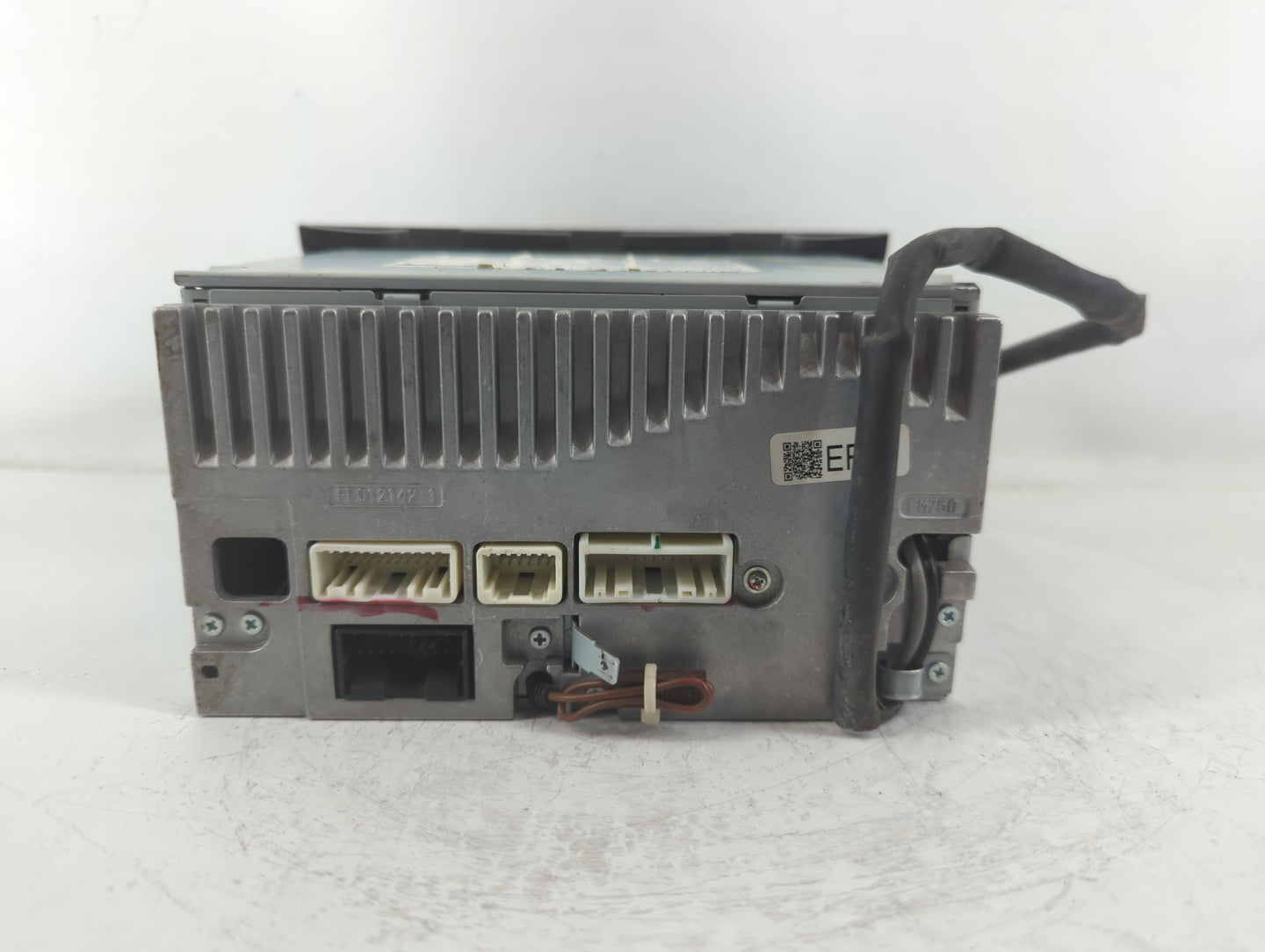 2010-2012 Subaru Legacy Am Fm Cd Player Radio Receiver - Oemusedautoparts1.com