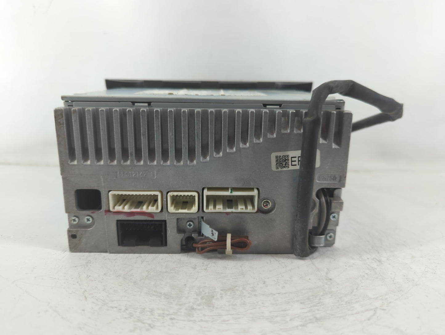 2010-2012 Subaru Legacy Am Fm Cd Player Radio Receiver - Oemusedautoparts1.com