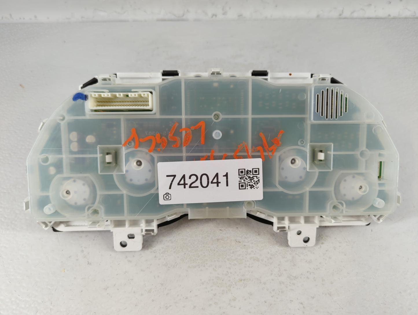 2011 Subaru Legacy Instrument Cluster Speedometer Gauges P/N:85003AJ31A Fits OEM Used Auto Parts - Oemusedautoparts1.com