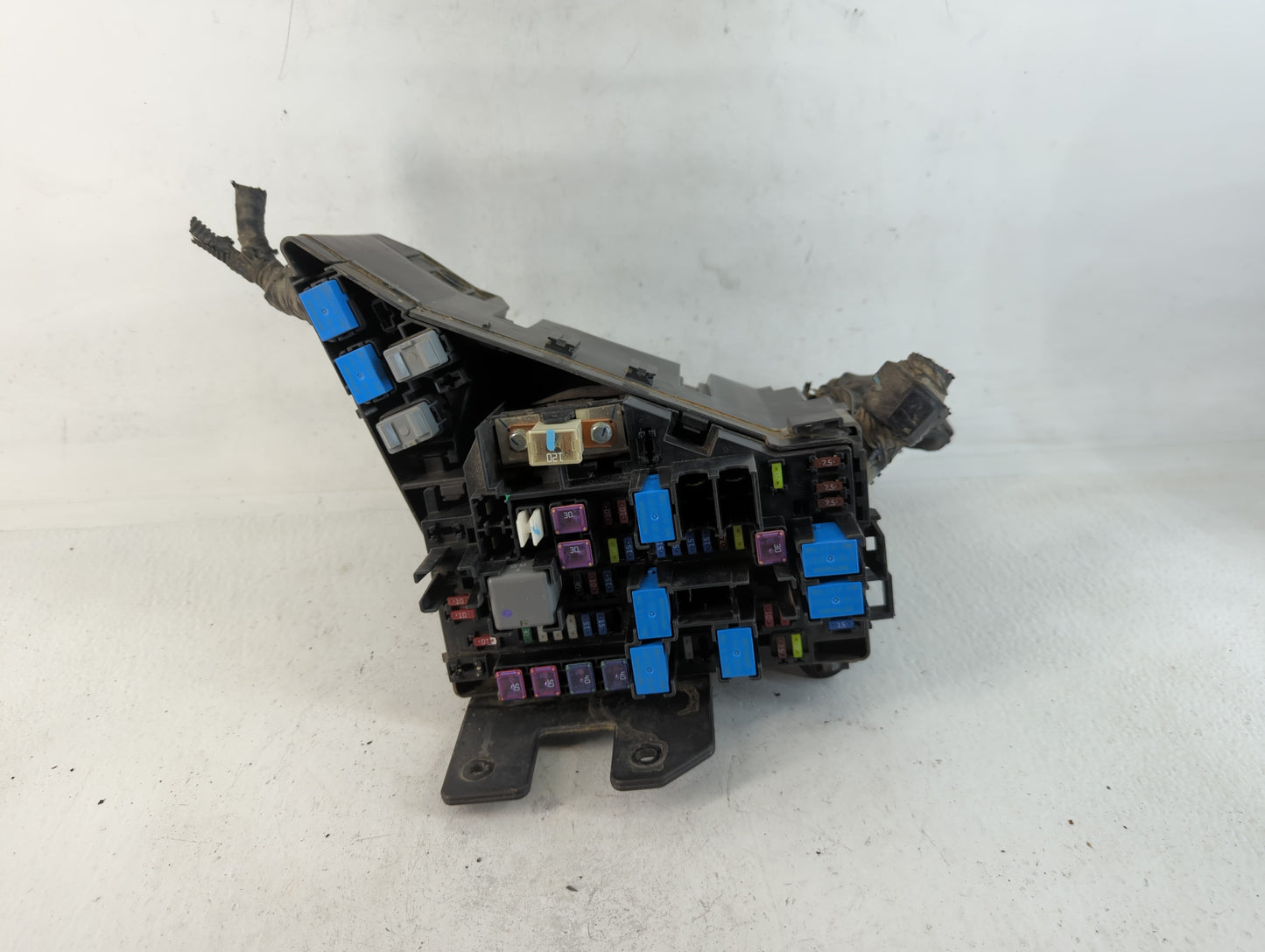 2010-2014 Subaru Legacy Fusebox Fuse Box Panel Relay Module P/N:MB503200B Fits Fits 2010 2011 2012 2013 2014 OEM Used Auto P