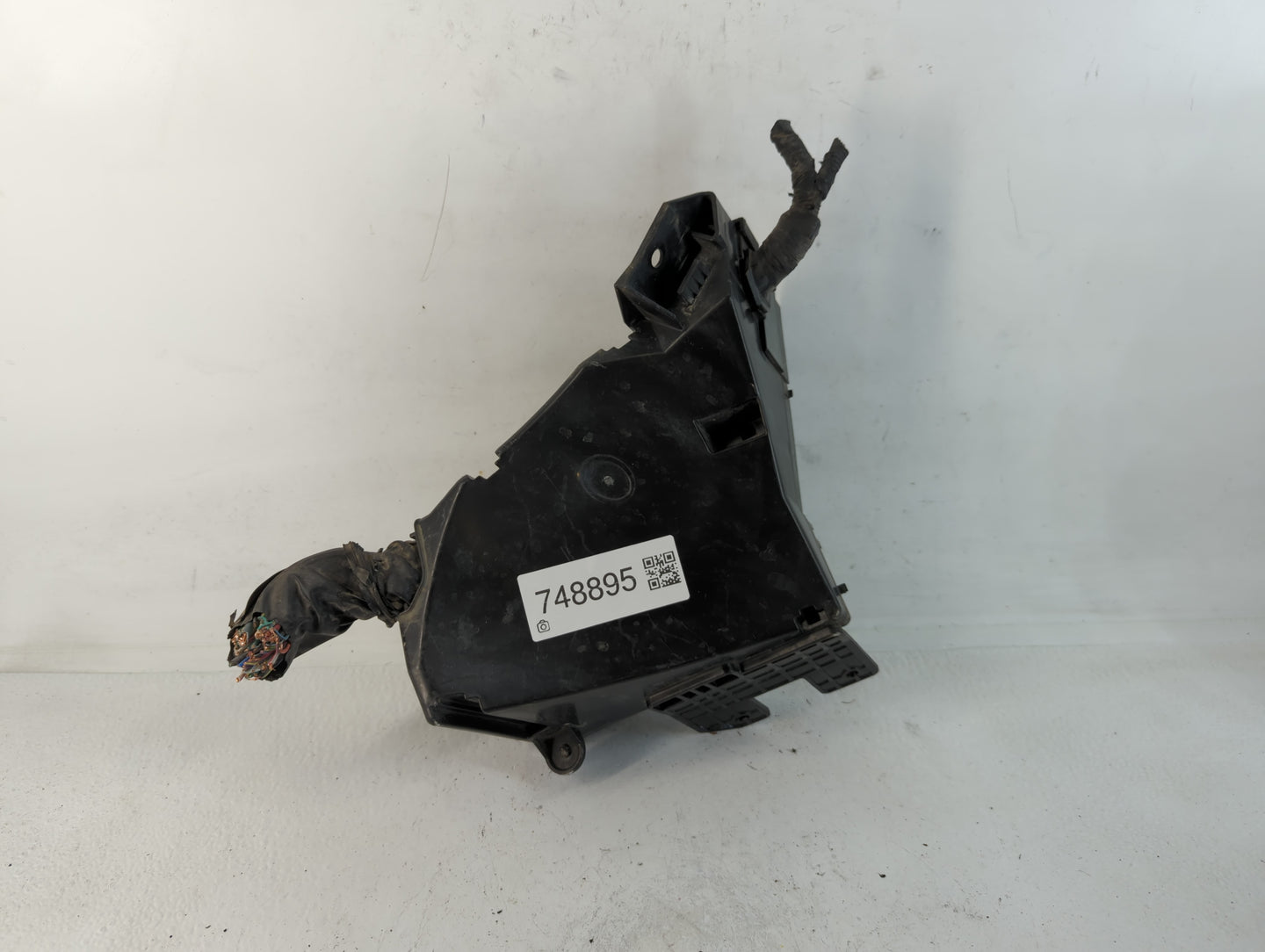2010-2014 Subaru Legacy Fusebox Fuse Box Panel Relay Module P/N:MB503200B Fits Fits 2010 2011 2012 2013 2014 OEM Used Auto P
