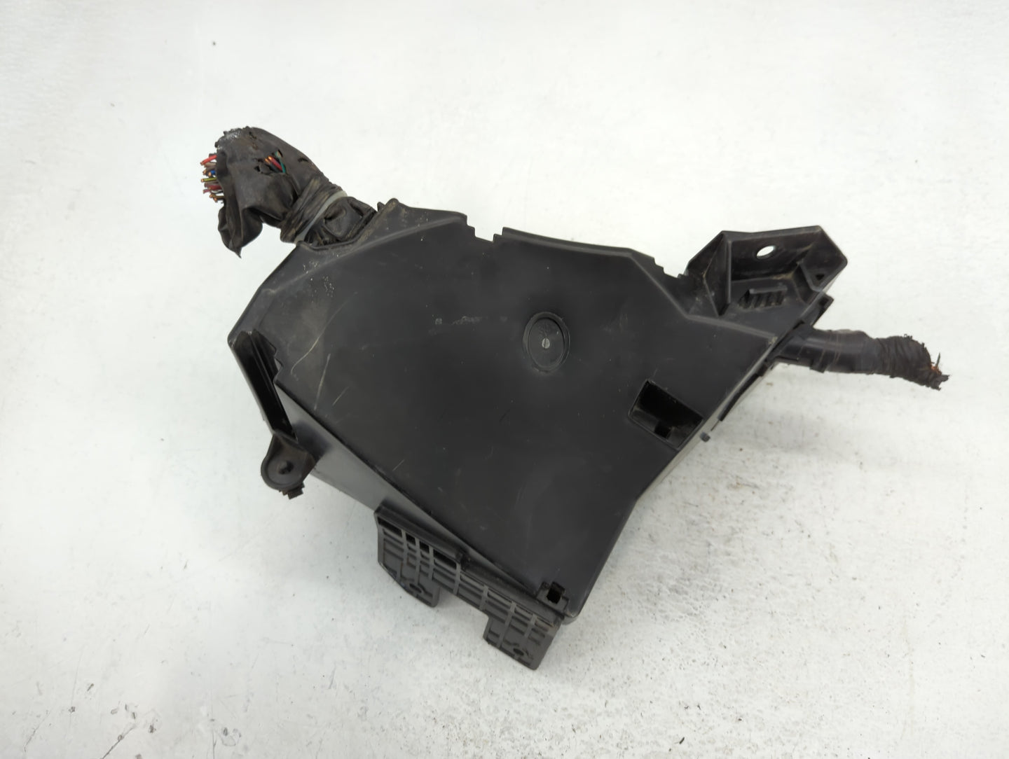 2010-2014 Subaru Legacy Fusebox Fuse Box Panel Relay Module P/N:MB702800B Fits Fits 2010 2011 2012 2013 2014 OEM Used Auto P