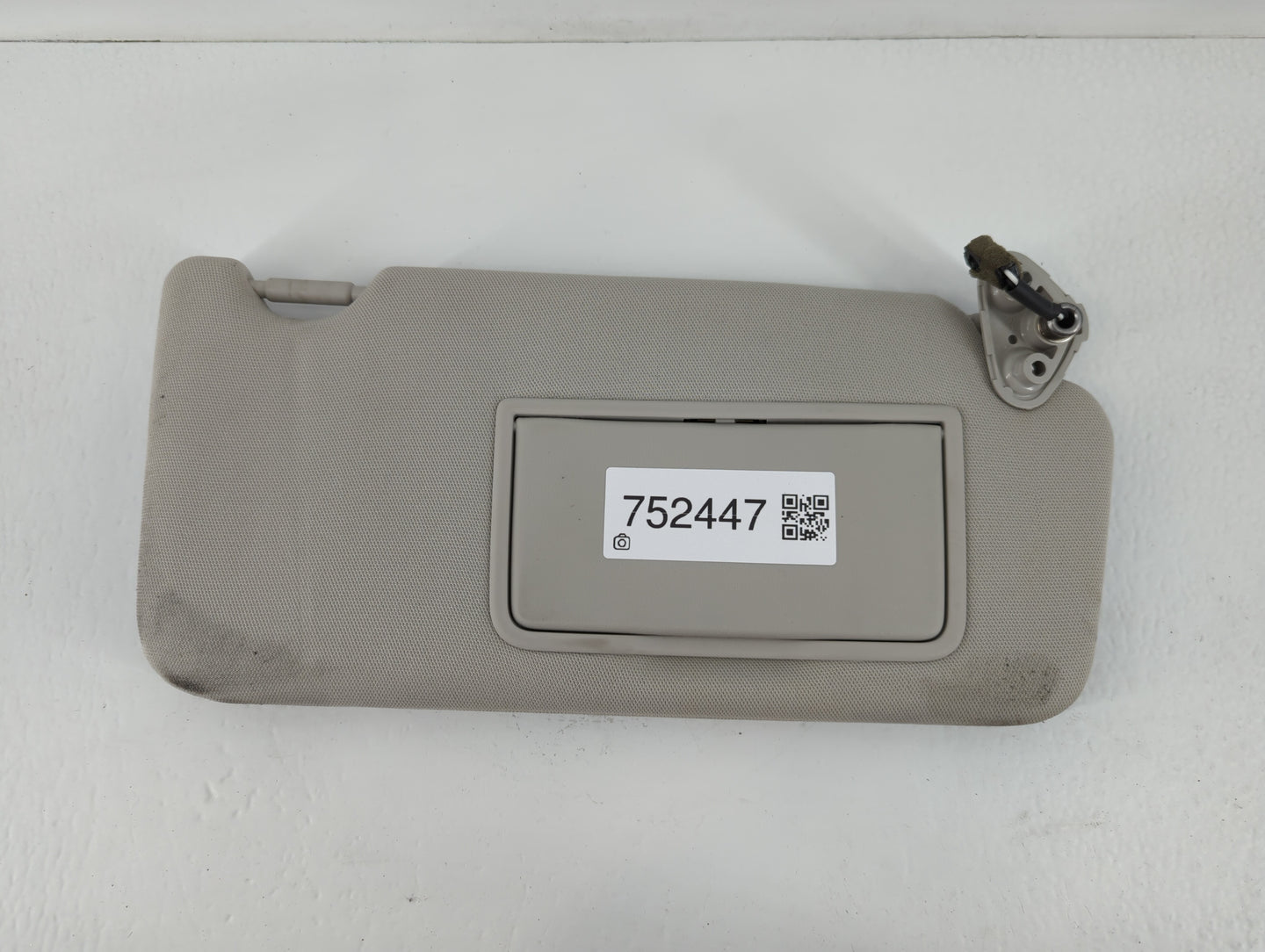 2010-2014 Subaru Legacy Sun Visor Shade Replacement Passenger Right Mirror Fits Fits 2010 2011 2012 2013 2014 OEM Used Auto 