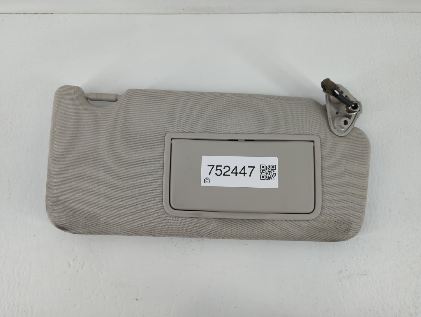 2010-2014 Subaru Legacy Sun Visor Shade Replacement Passenger Right Mirror Fits Fits 2010 2011 2012 2013 2014 OEM Used Auto 