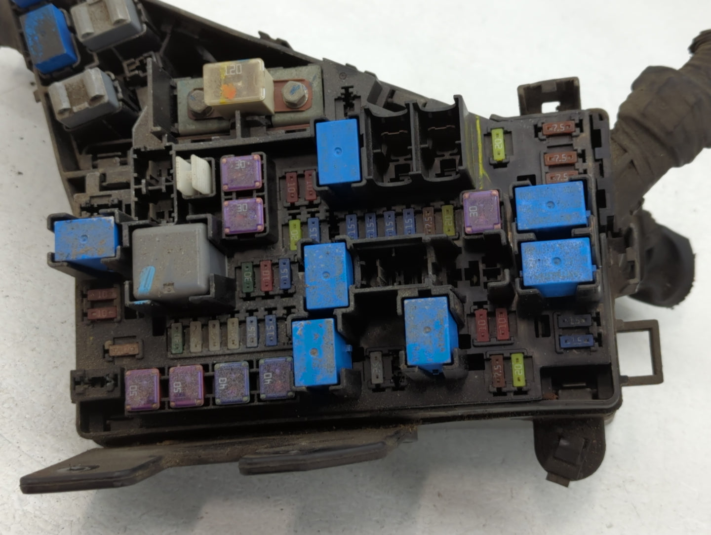 2010-2014 Subaru Legacy Fusebox Fuse Box Panel Relay Module P/N:MB503200B Fits Fits 2010 2011 2012 2013 2014 OEM Used Auto P