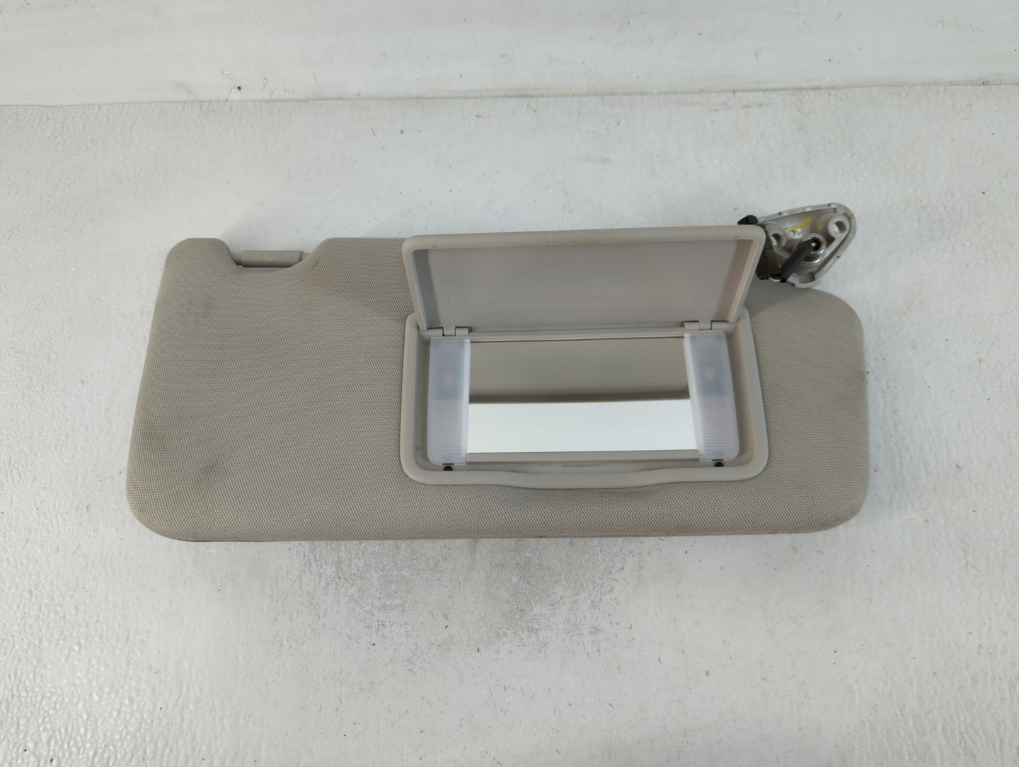 2010-2014 Subaru Legacy Sun Visor Shade Replacement Passenger Right Mirror Fits Fits 2010 2011 2012 2013 2014 OEM Used Auto 