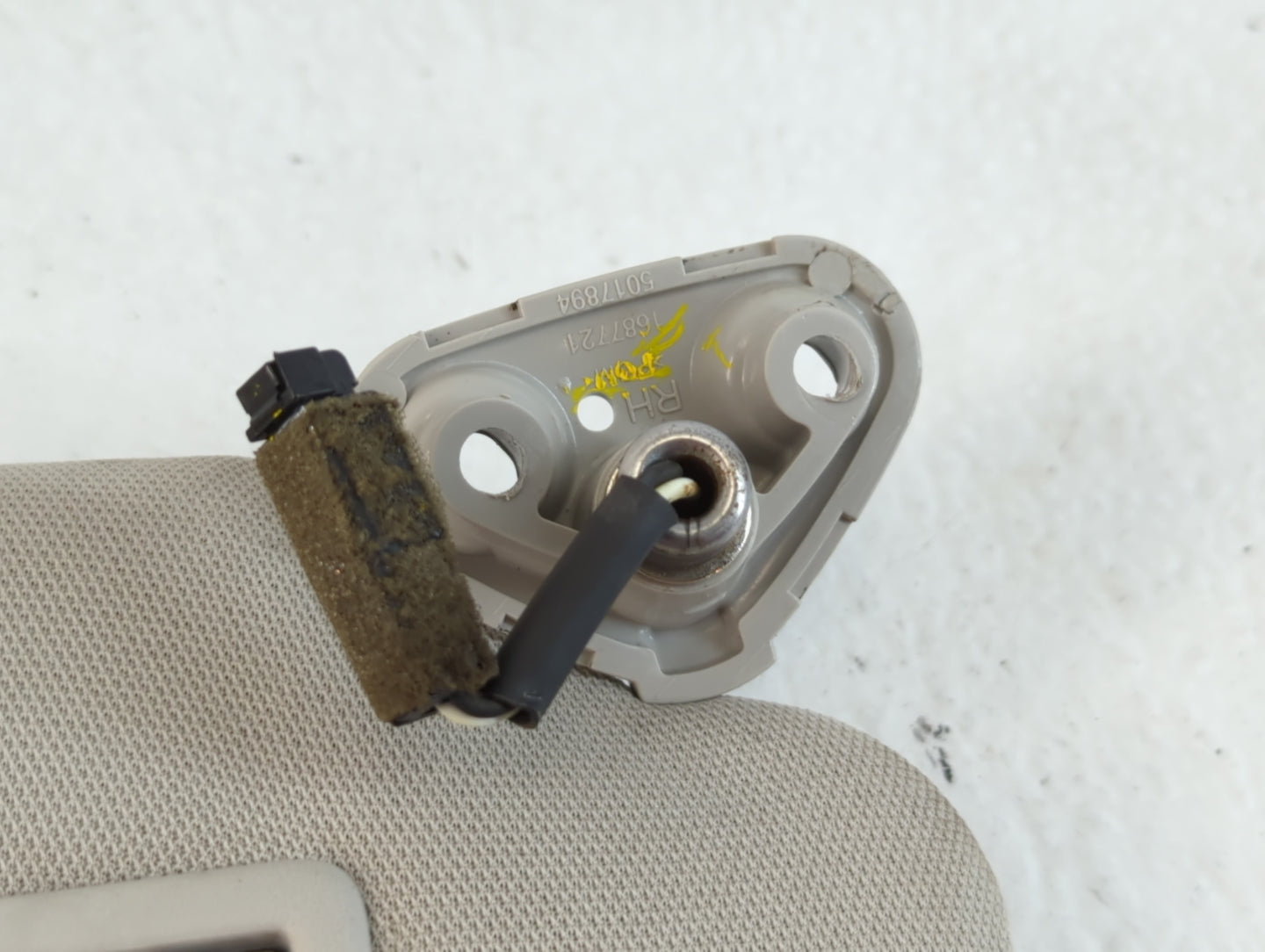2010-2014 Subaru Legacy Sun Visor Shade Replacement Passenger Right Mirror Fits Fits 2010 2011 2012 2013 2014 OEM Used Auto 